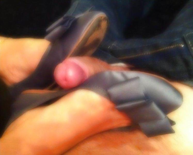 6P FOOTJOB