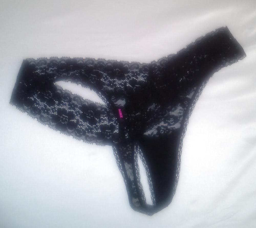 10P Areigha Red Corset And Black Lace Panties