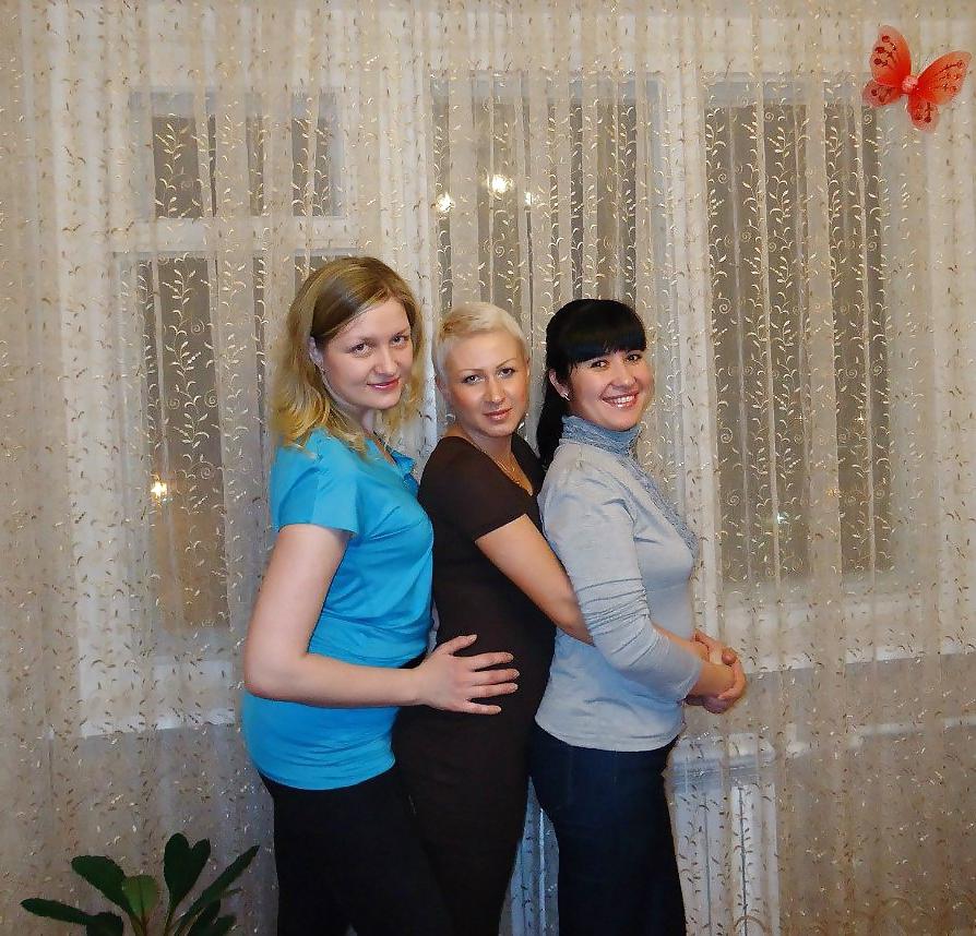 8P Linda mit dick gefickter Sabine. Pregnant slut Sabine