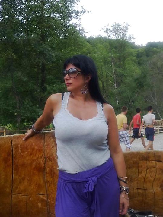 25P Serbian Milf 11