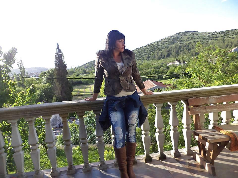 25P Serbian Milf 11