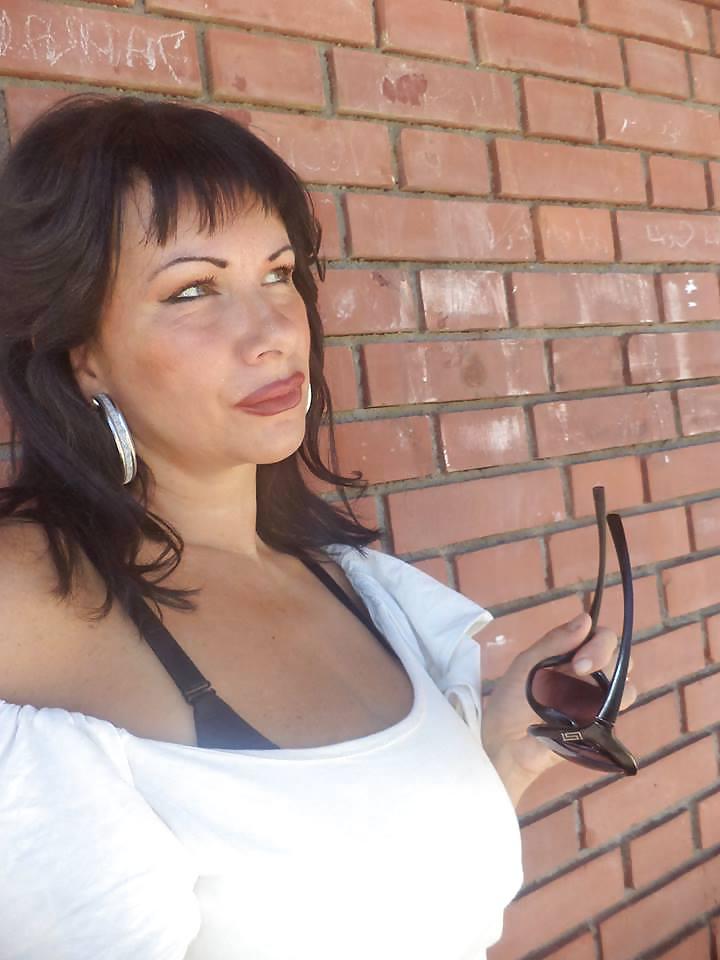 25P Serbian Milf 11