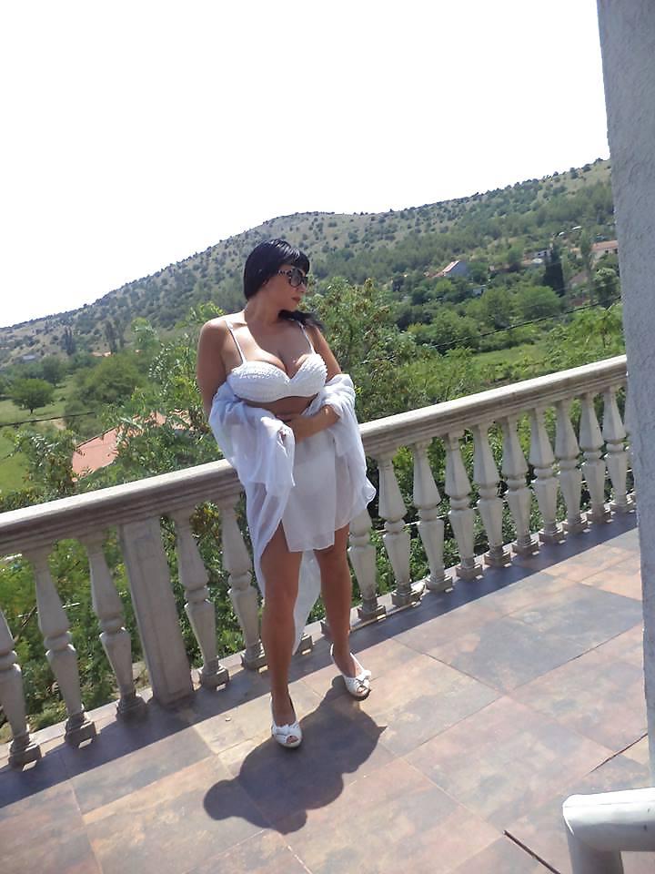 25P Serbian Milf 11