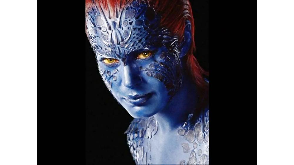 12P Jennifer Lawrence in Blue