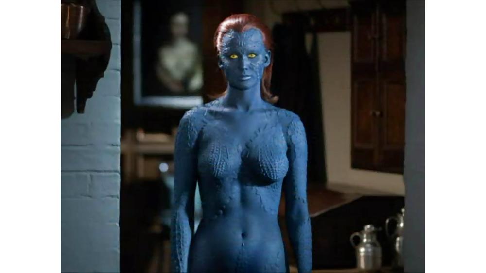 12P Jennifer Lawrence in Blue