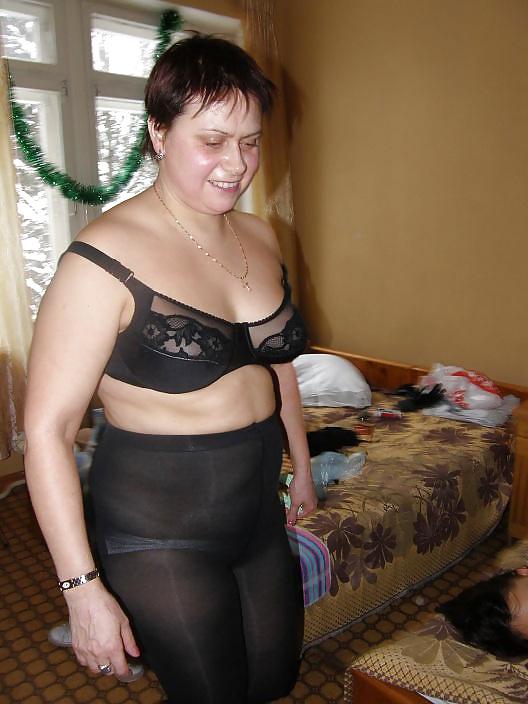25P Women in panties under pantyhose 5