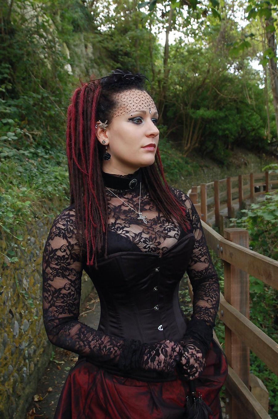 25P Corset XVI