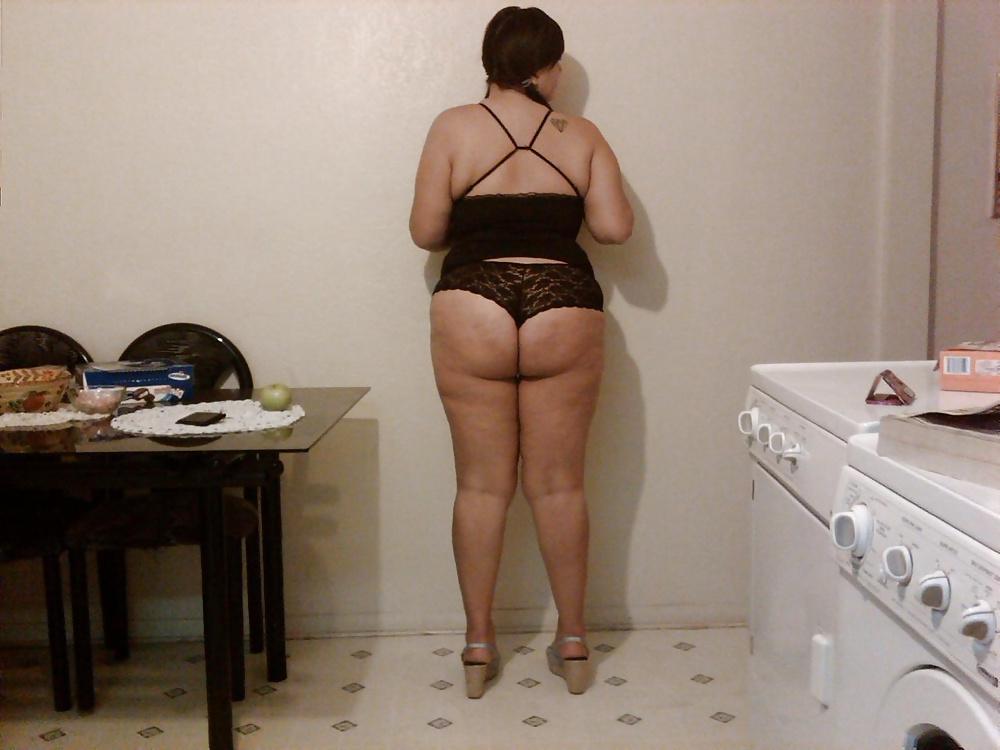 25P Thick Phatass white girl Antoinette COMMENT!