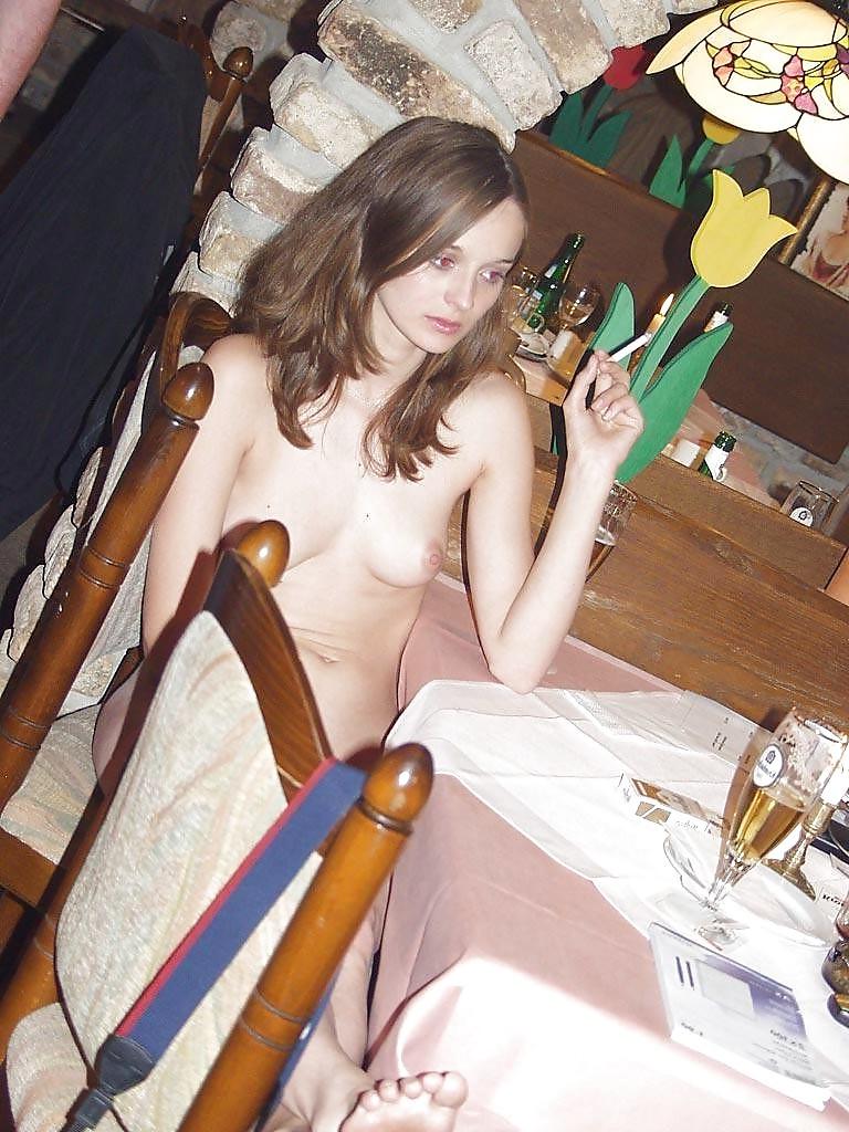 15P Nudist Pictures I love 11 ...in the nude live
