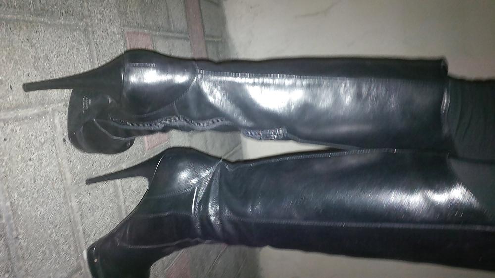 17P LadyMM, italian Milf , total black outfit