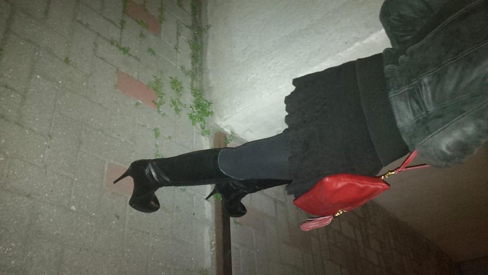 17P LadyMM, italian Milf , total black outfit