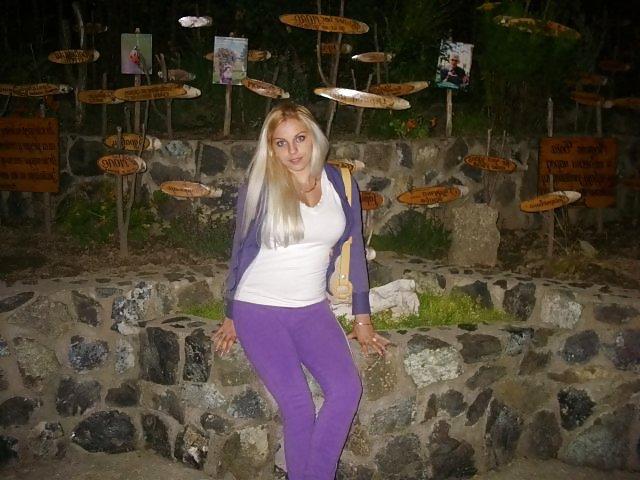 25P Ivana Ika Jevdjenijevic - Serbian Girl