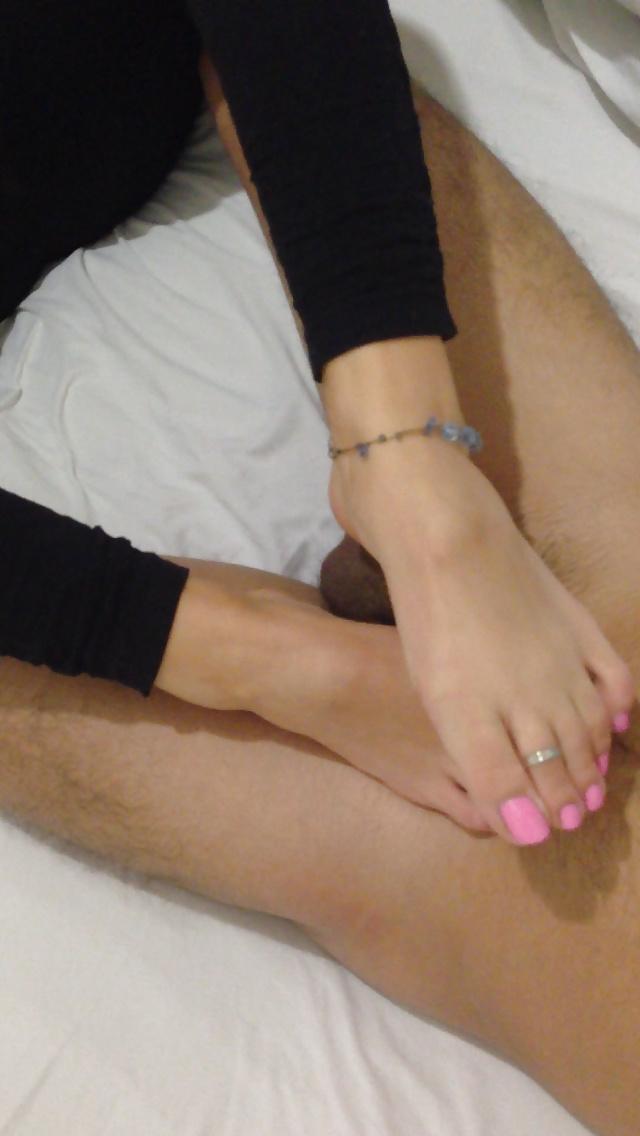 16P Sexy pink footjob