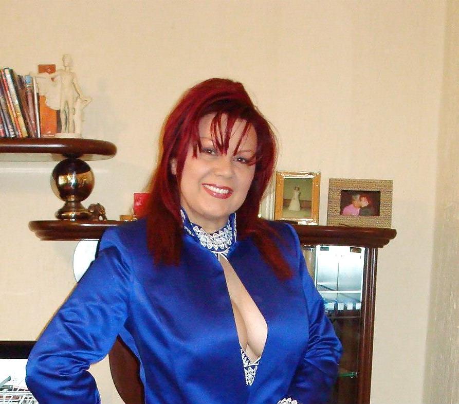 25P Redhead Serbian Milf