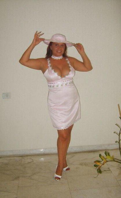 25P Redhead Serbian Milf