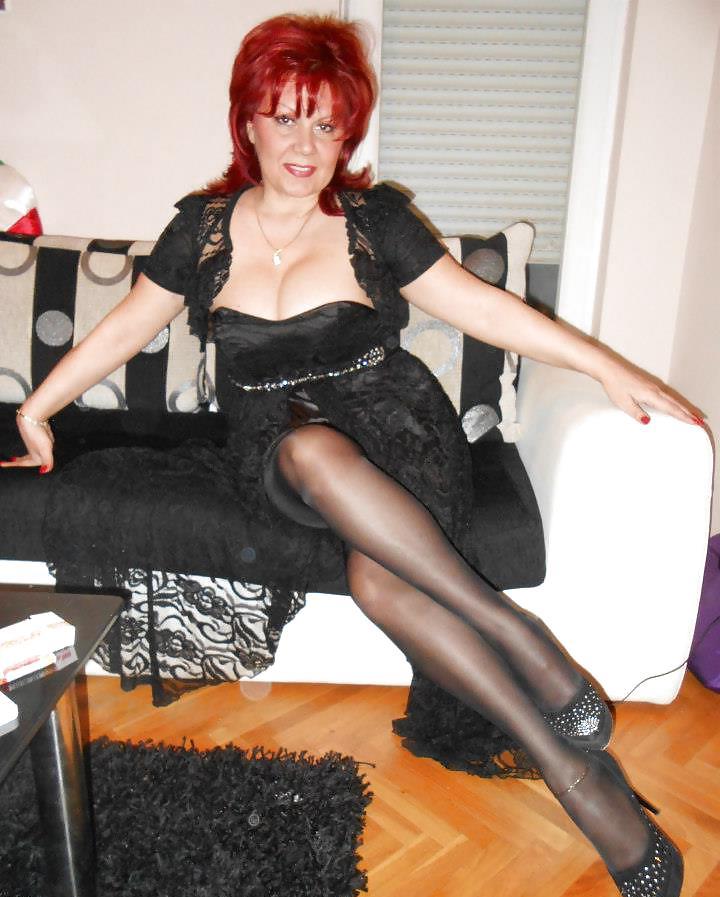 25P Redhead Serbian Milf