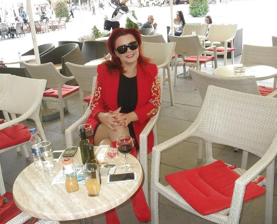 25P Redhead Serbian Milf