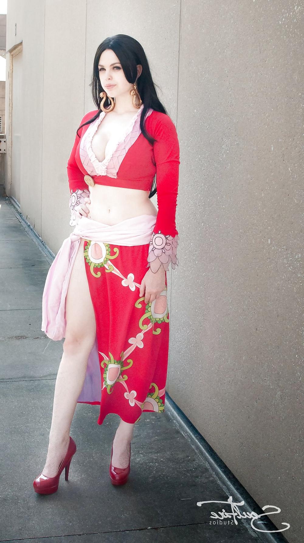 25P Boa Hancock cosplay