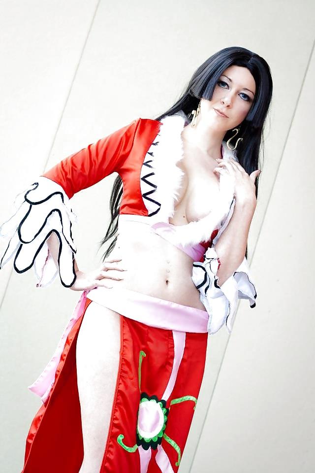 25P Boa Hancock cosplay