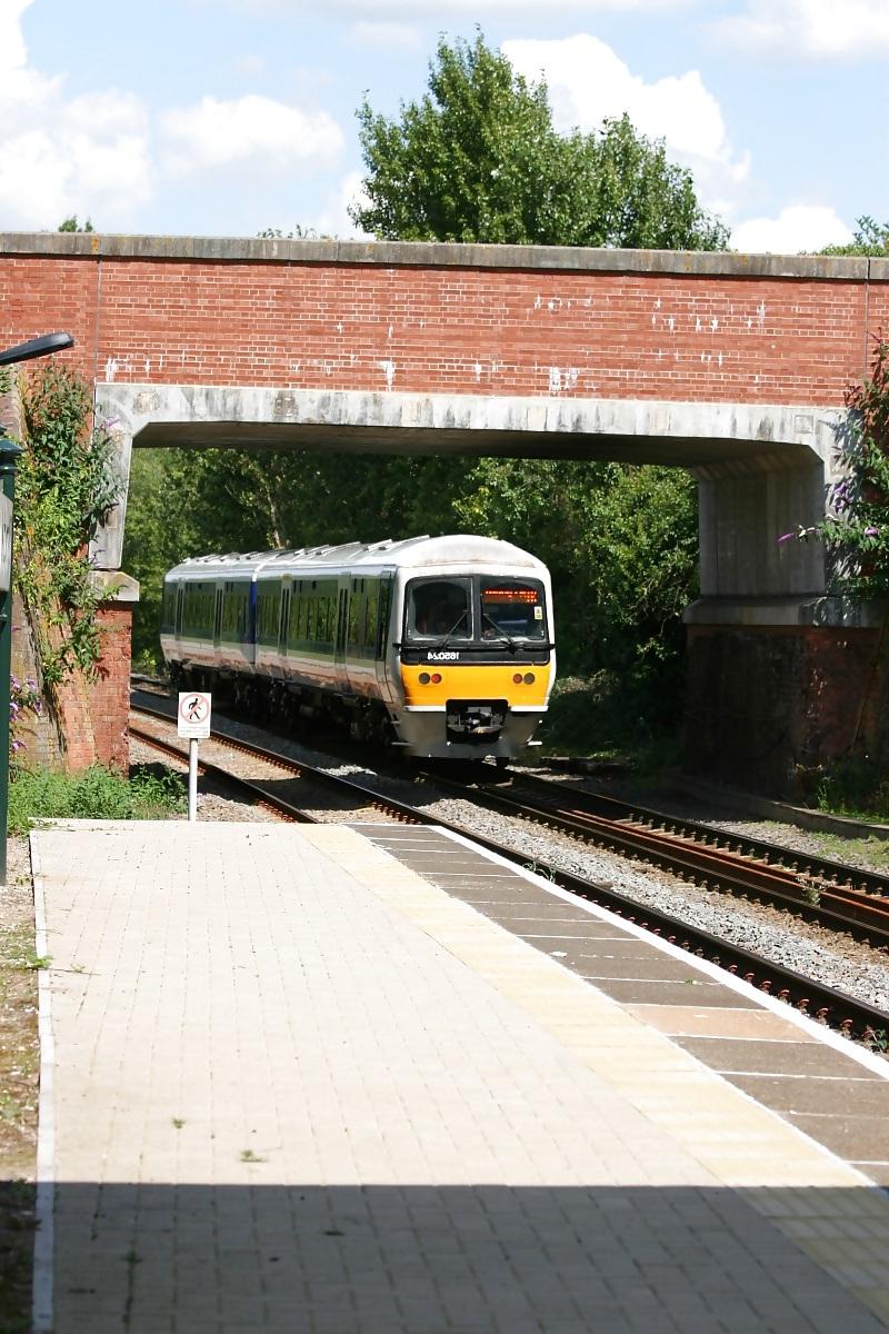 14P Sexy milf sally presented her body at the train station