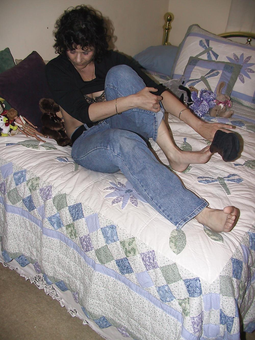 13P ----- Hot tits in blue jeans