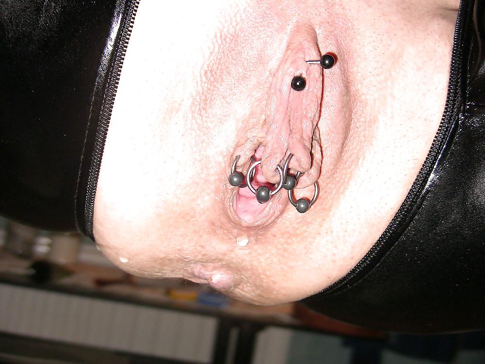 12P Tim199 stuffed and wet on the sex swing.