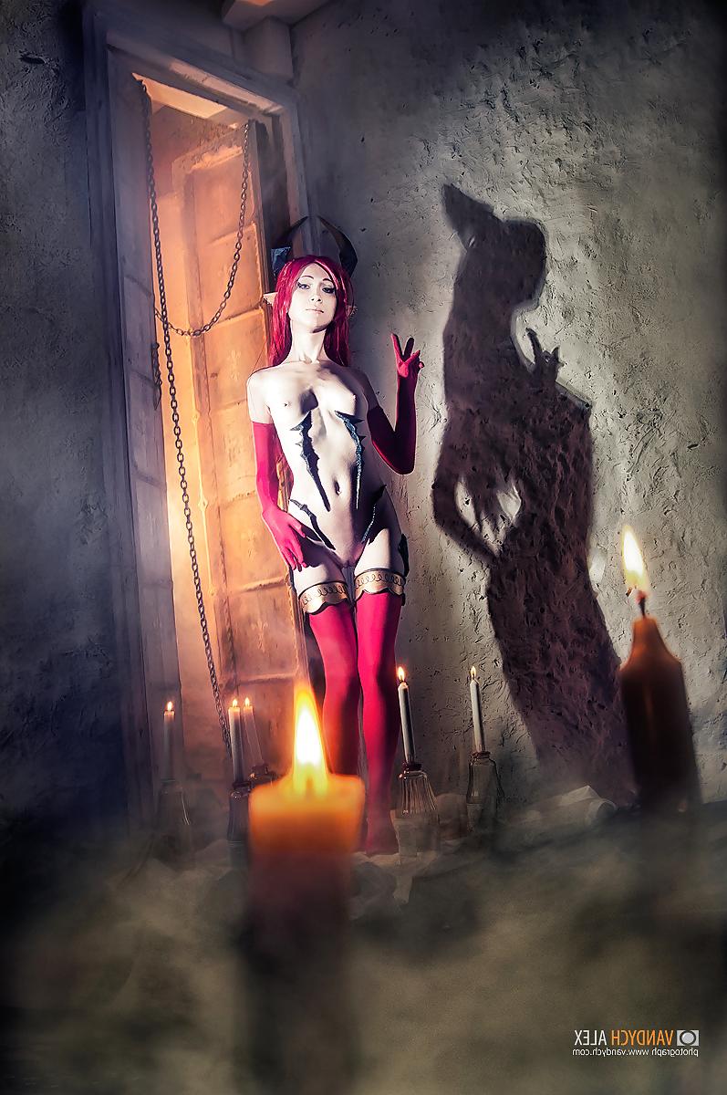 15P Tera Castanic - Cosplay