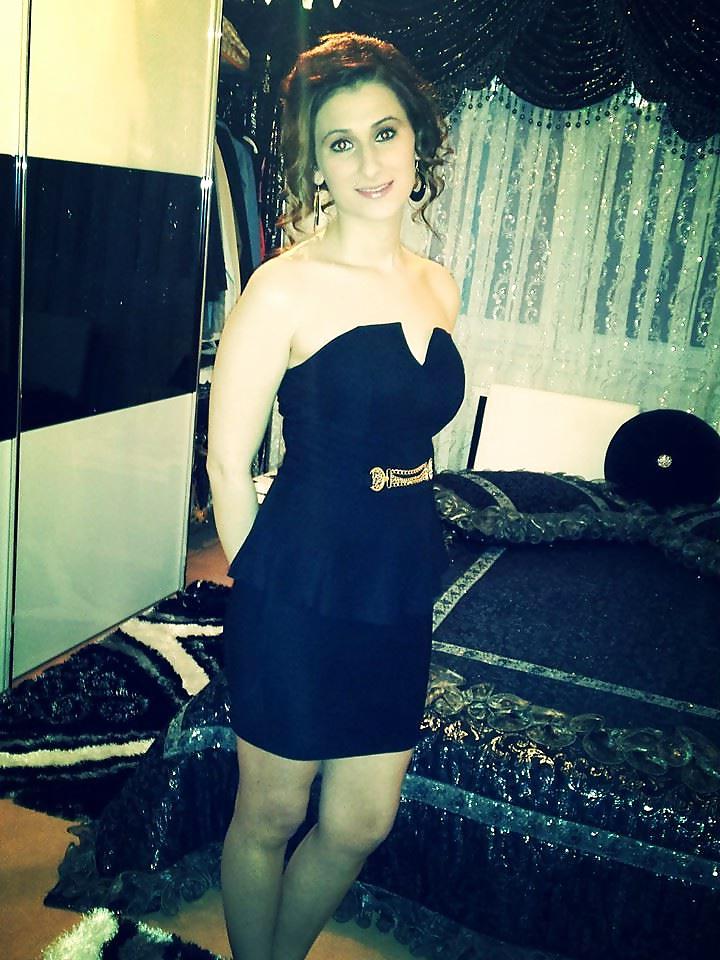 24P Turkish girls! Which one would you fuck hard?