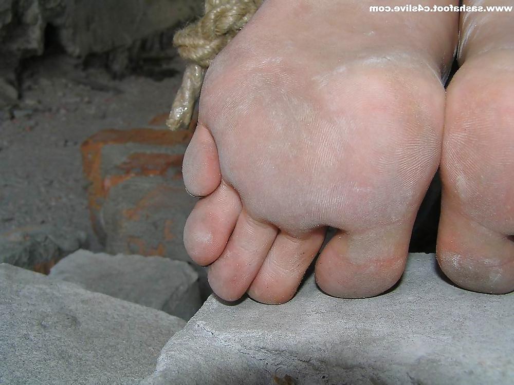 11P Bastinado Dirty Feet
