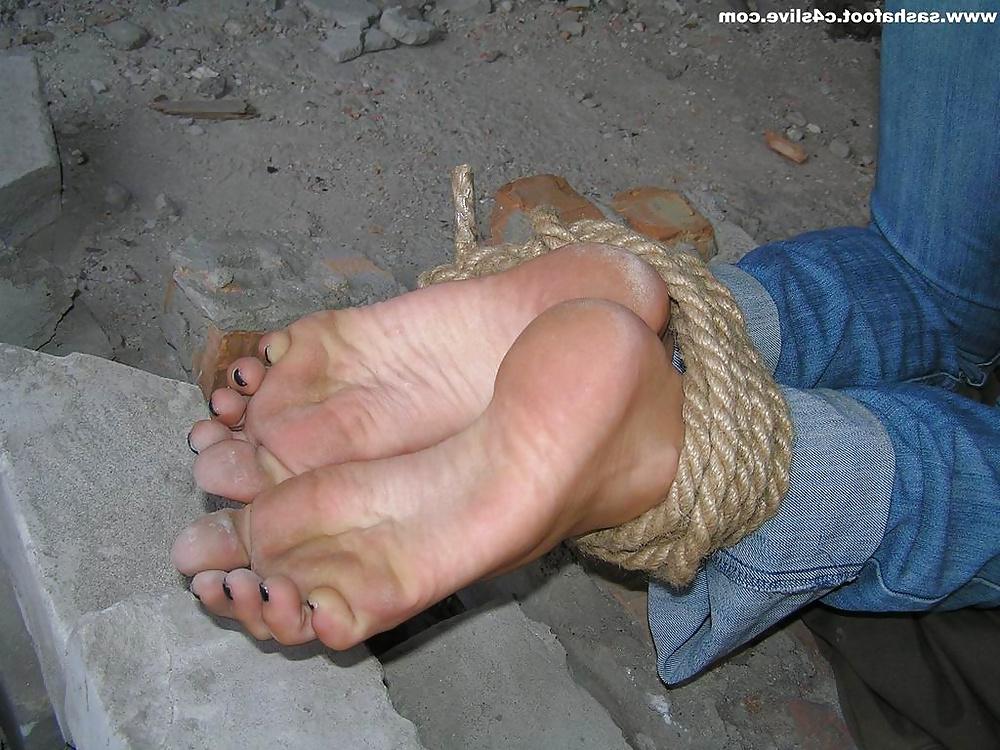 11P Bastinado Dirty Feet
