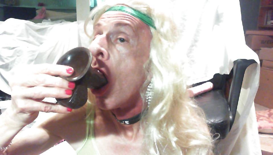 11P SISSY FAGGOT WHORE JENNA LIPSTICK PRACTICE