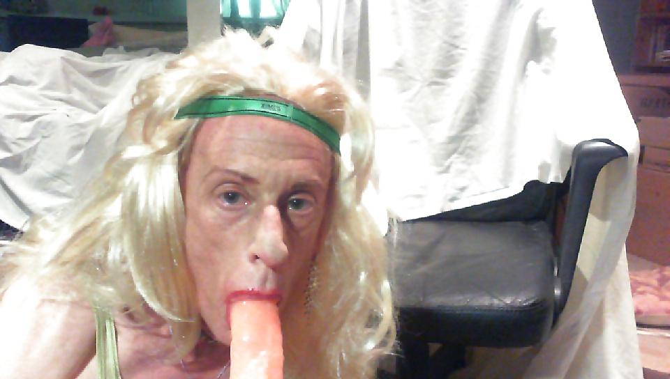 11P SISSY FAGGOT WHORE JENNA LIPSTICK PRACTICE