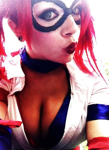 25P Cosplay babes