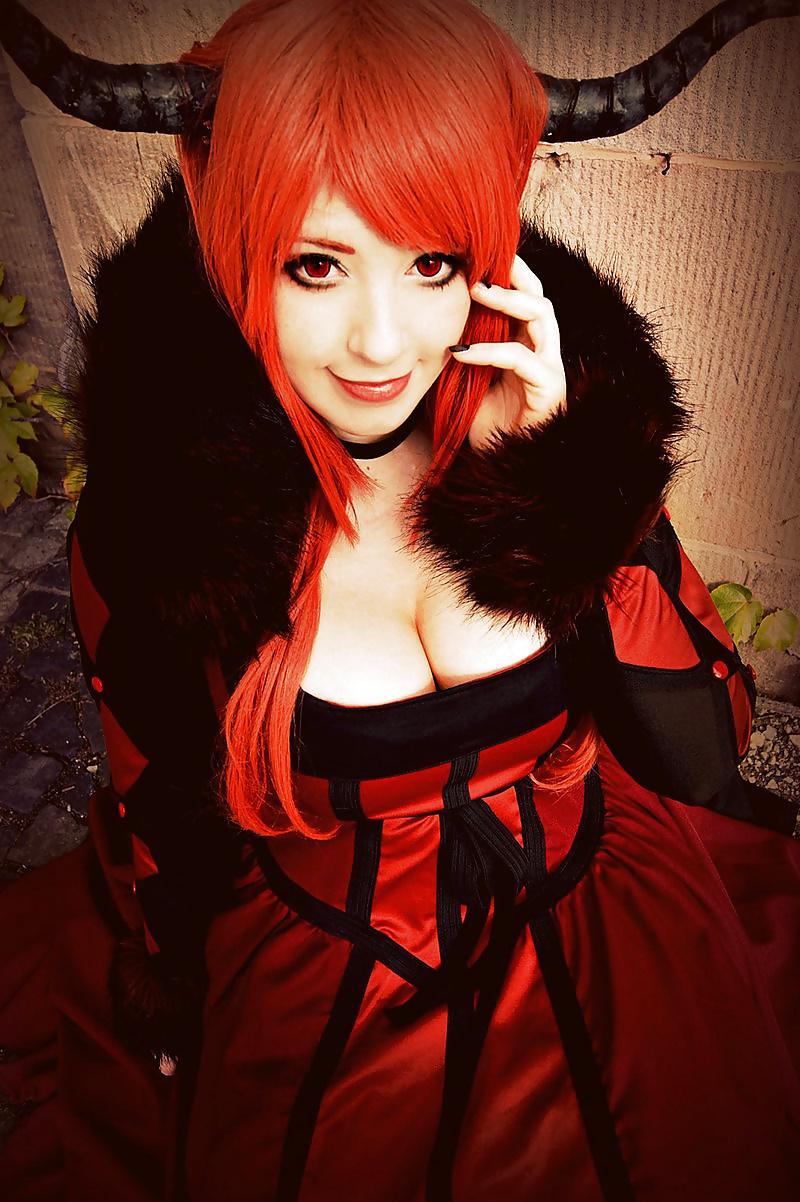 25P Cosplay babes
