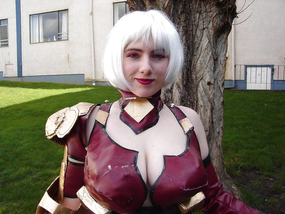 25P Cosplay babes