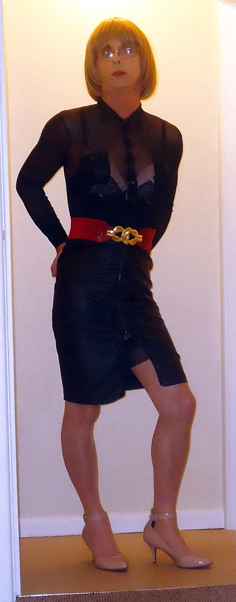 25P Dressing up 