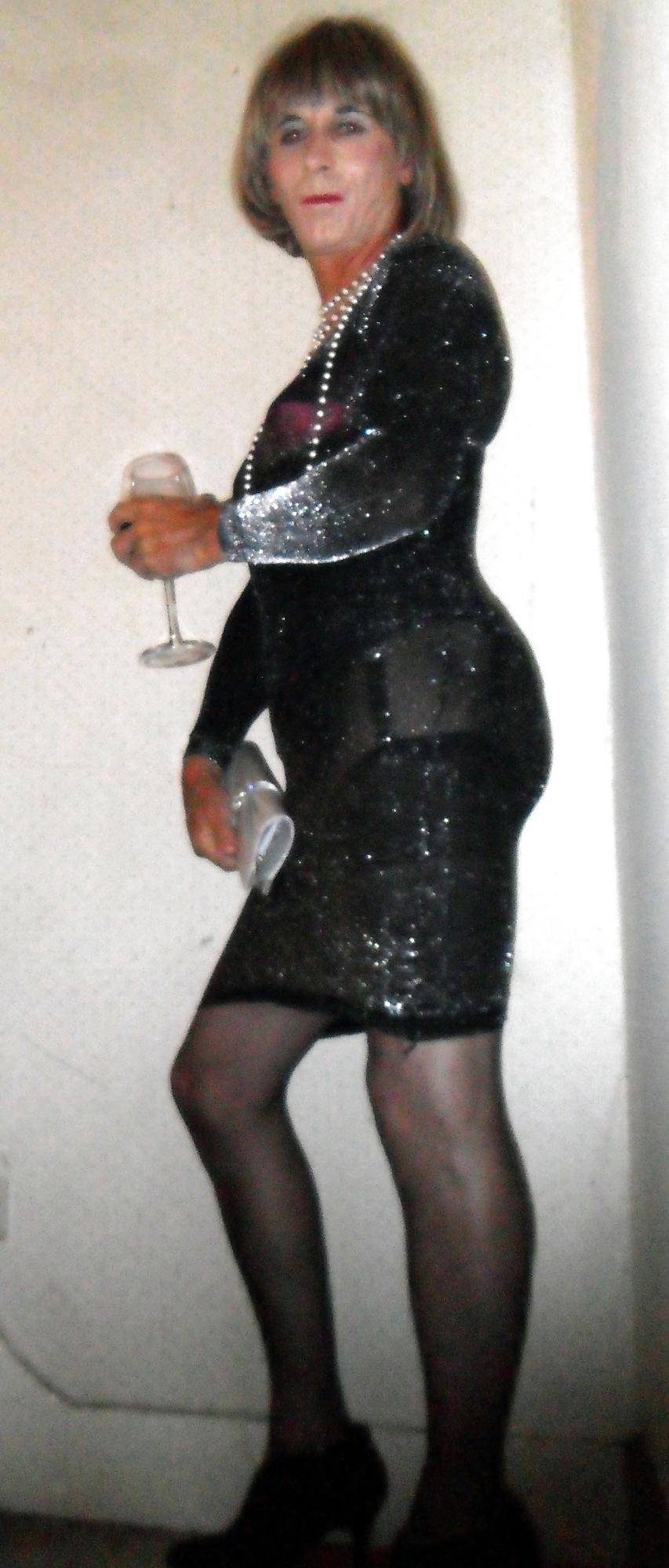 25P Dressing up 