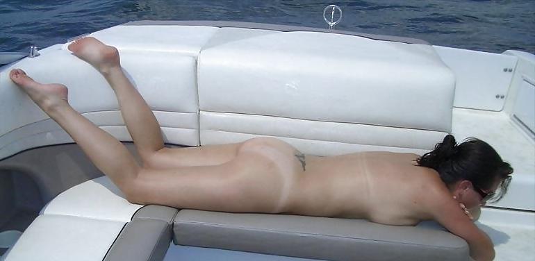 11P Hottie on the boat