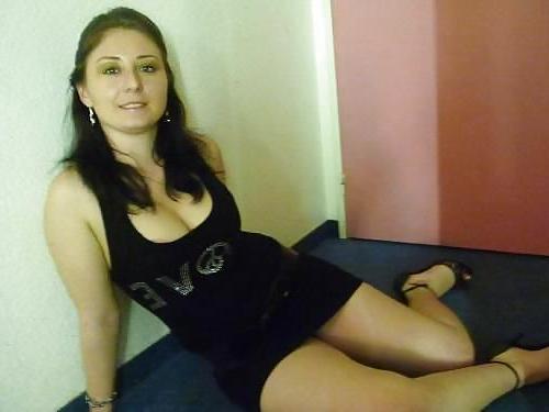 10P French escort timide shy girl 