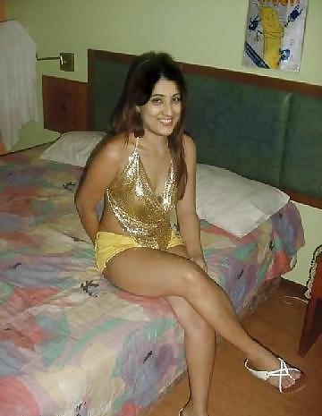 10P PAKISTANI GIRL