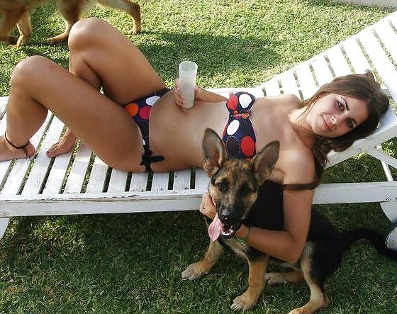 25P Sexy Girls In Swim Suits