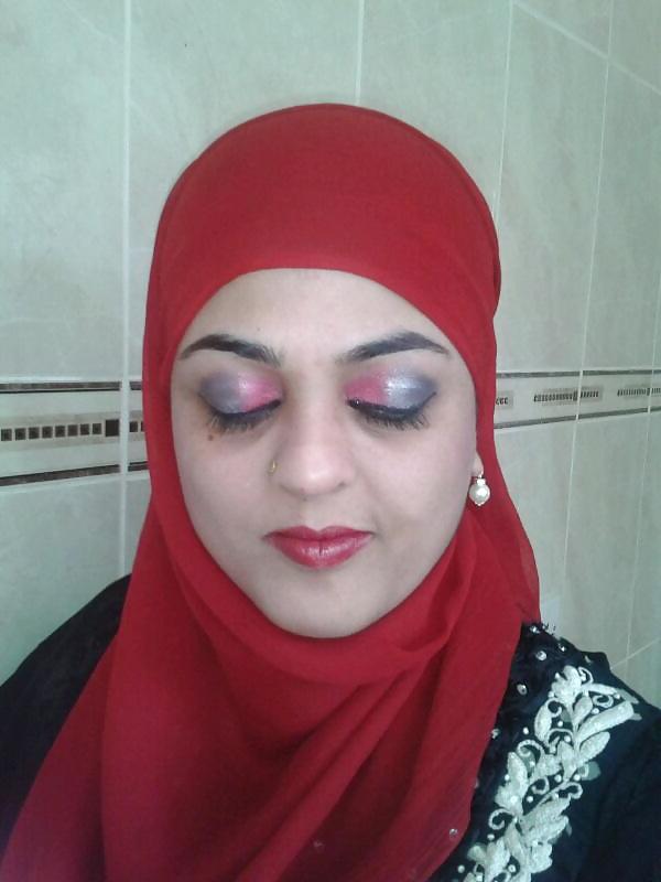 18P Hot Pakistani Mum Big Tits