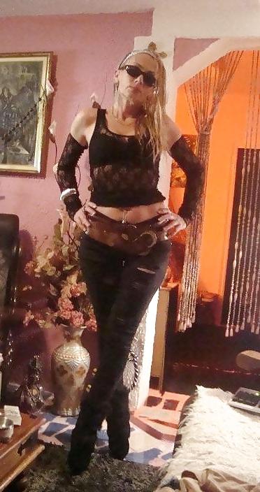 16P Mature Serbian Whore