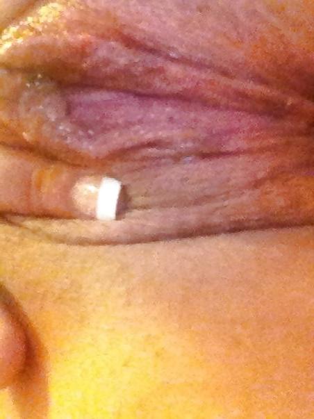 16P Busty Latino Milf