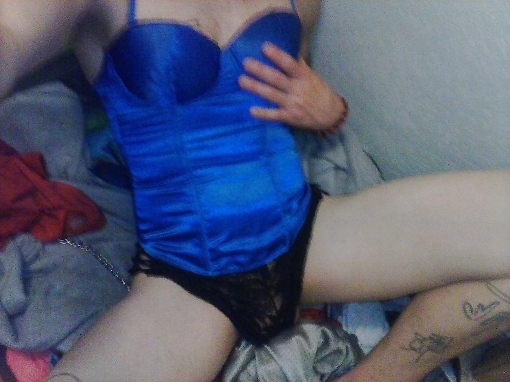 6P Blue corset