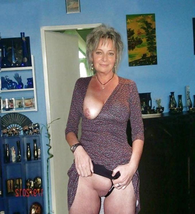 23P She Has Only One Breast Out 3