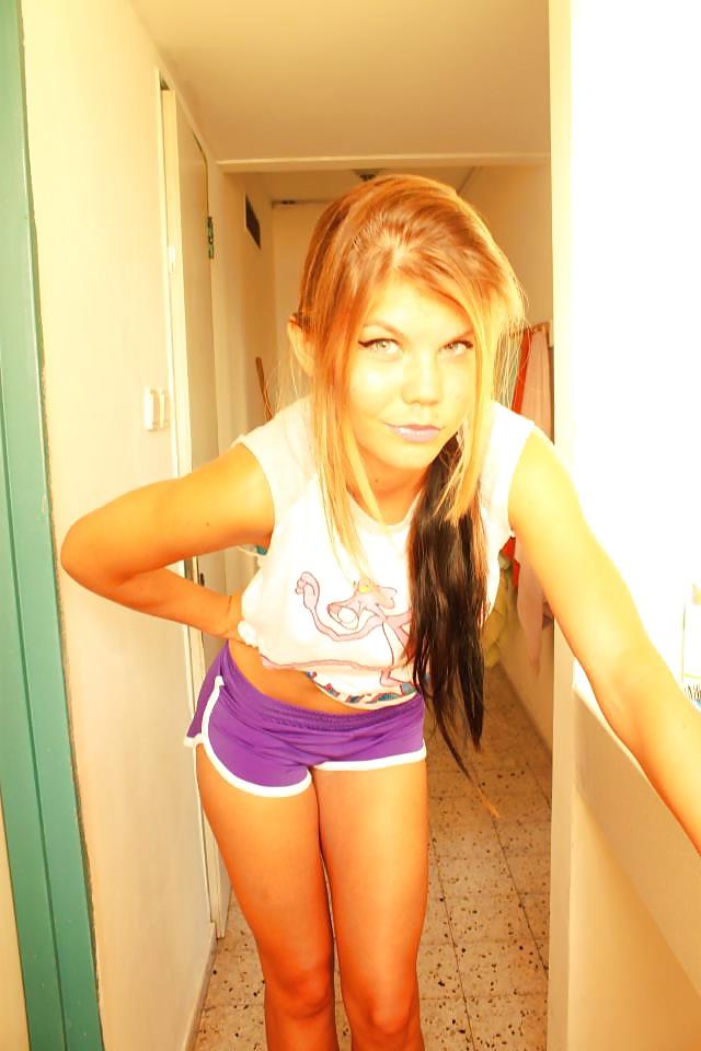 16P Sexy Blond Slut - Dirty Comments!