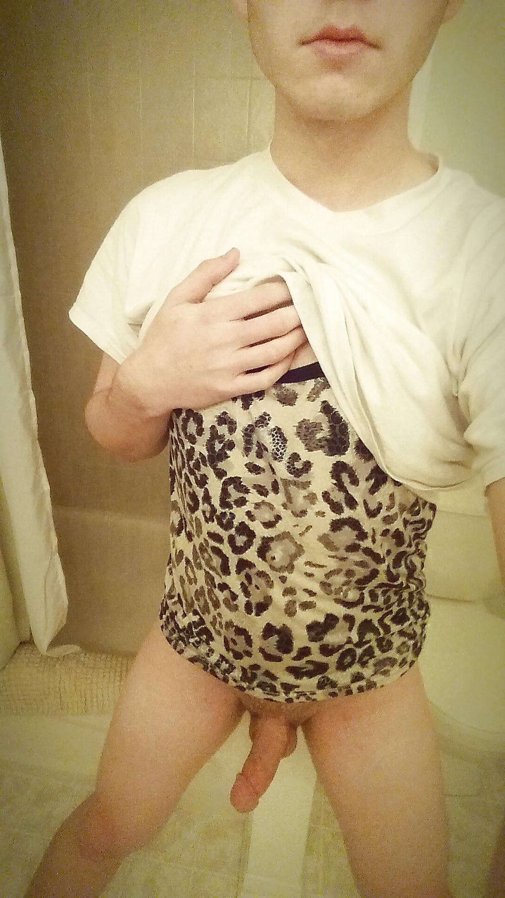 25P My Young Twink Body