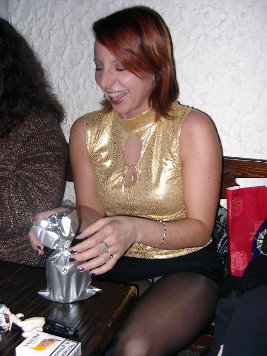 25P Upskirt and pantyhose 4