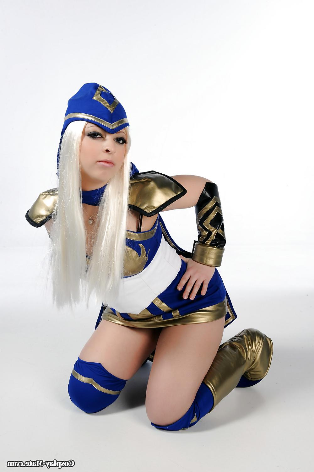 15P Ashe - Cosplay